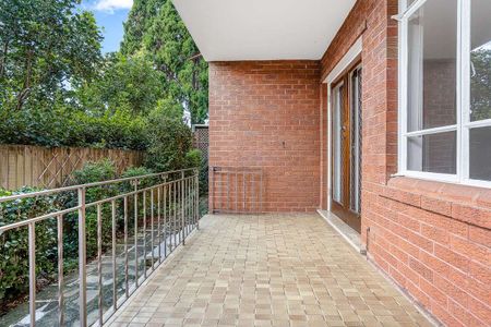 2/123 Burns Bay Road, Lane Cove, NSW 2066 - Photo 3