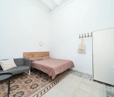 Carrer de la Unió, Barcelona, Catalonia 08001 - Photo 3