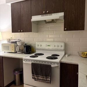 4 1/2 à louer complètement rénové à Parc-Extension - Photo 2