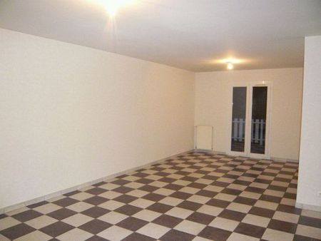 Location Maison 6 pièces 115m² PANAZOL 87350 - Photo 5