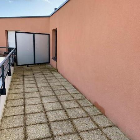 T3 AVEC DOUBLE SEJOUR - Photo 1