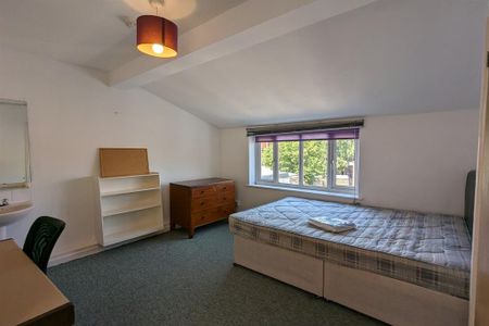 5 bedroom terraced house to rent - Photo 5