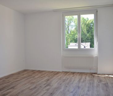 "renovierte moderne 4.5-ZW mit zwei Balkonen" - Foto 2