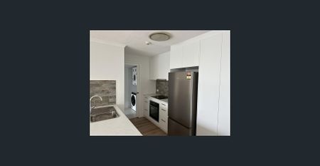 One Bedroom Unit in Baronnet Apartments - Photo 5