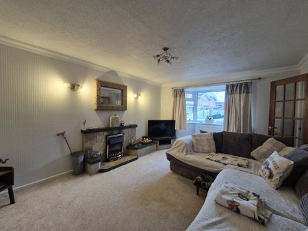 Meadowcroft, West Hagley, DY9 - Photo 5