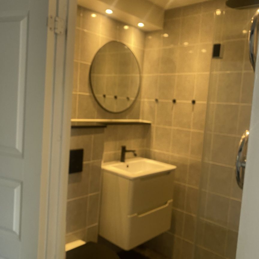 Åkervägen, Rosersberg - Foto 1