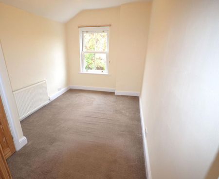 3 bedroom terraced house to rent - Photo 4