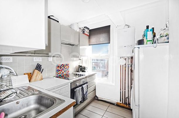 2 bedroom maisonette to rent - Photo 1