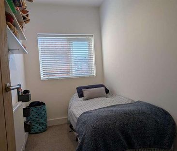 West Street, Scarborough, YO11 - Photo 2