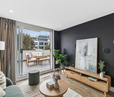 North-Facing Bayside Living with Space to Entertain - Photo 1