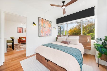 FULLY FURNISHED - Luxe Kirribilli Living: Mid-Century Cool Meets Modern Edge - Photo 5