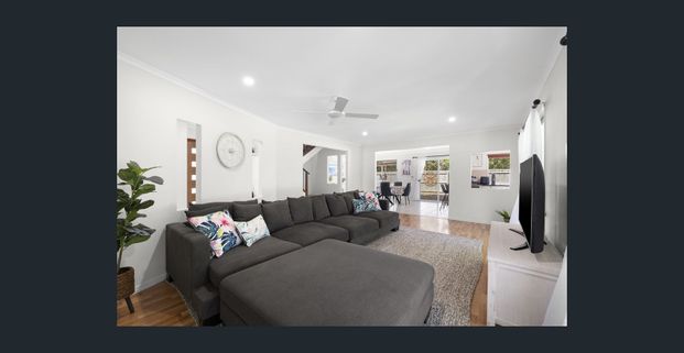 YOUR NEW AROONA HOME AWAITS! - Photo 1