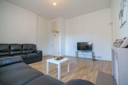 66, Micklegate - Photo 2