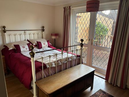 3 bedroom bungalow to rent - Photo 3