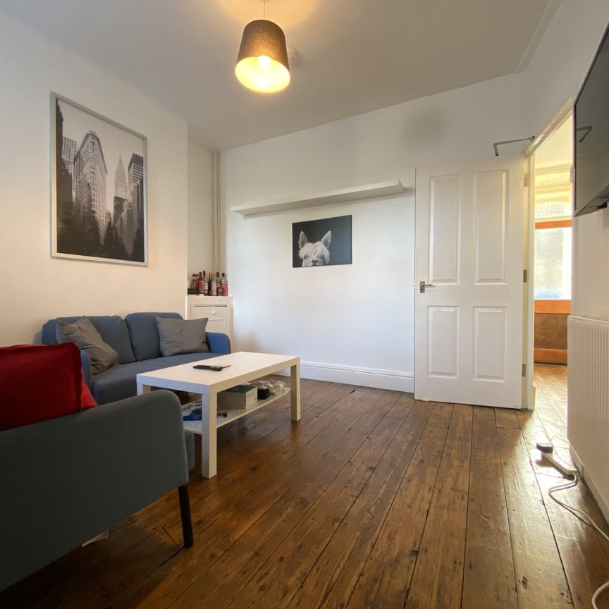Gladys Street, Cathays - Photo 1
