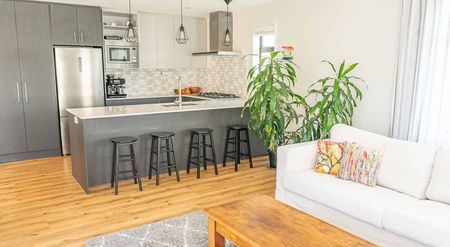 Modern 3-Bedroom Home – Warm, Sunny & Family Ready - Photo 3