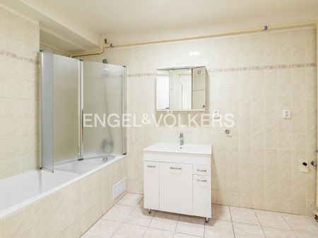 Pronájem bytu 3+kk 141 m2 - Fotografie 5