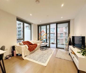 1 bedroom in a flat share to rent - Photo 5