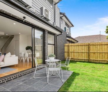 Watts Not To Love - Photo 5