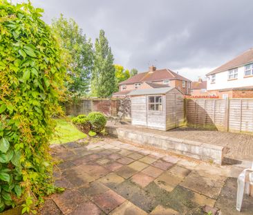 128 Alcuin Avenue - Photo 2