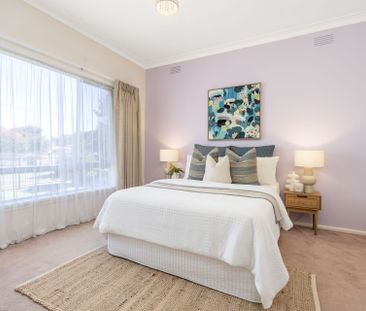 Neat and Sweet! - Photo 4