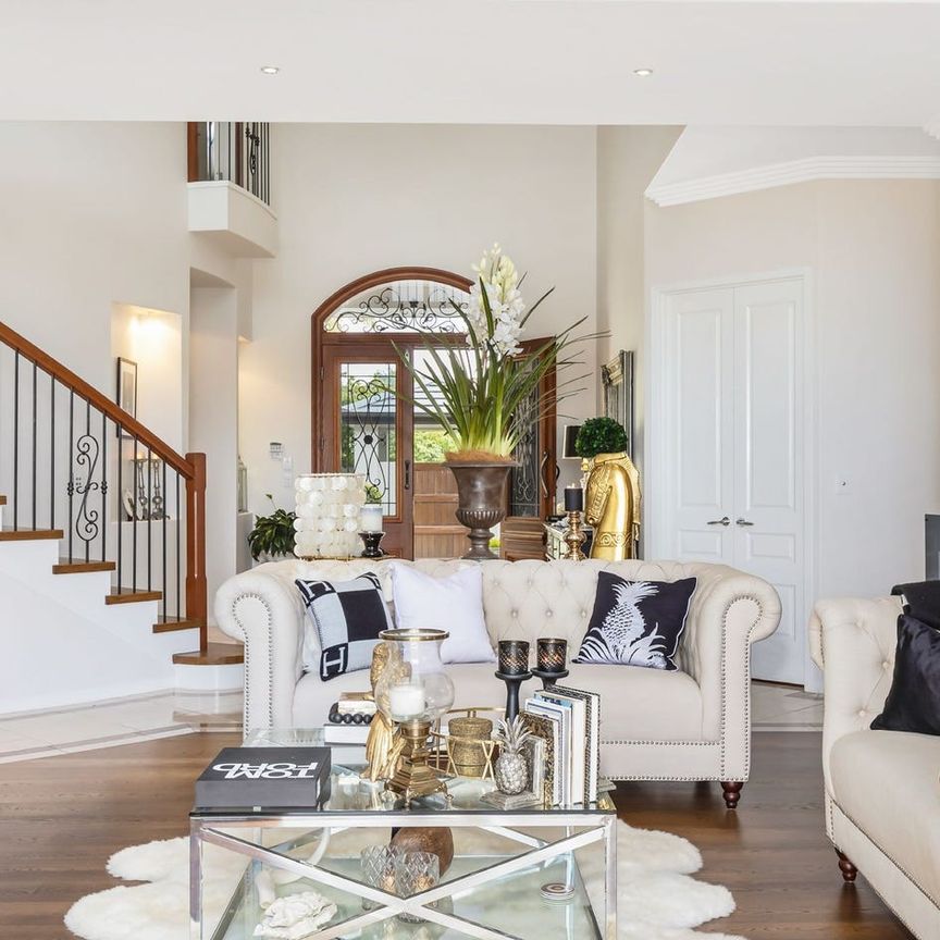 Executive Bayside Living on a Grand Scale - Photo 1