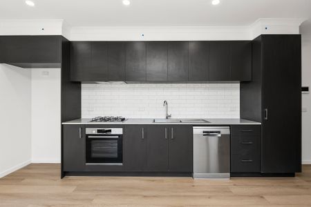 13&14/2 Howard Court, Clayton - Photo 5