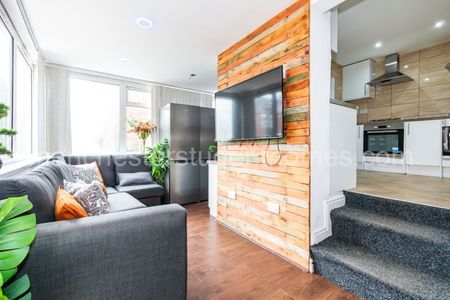 Granville Road, Manchester, M14 6AD - Photo 2