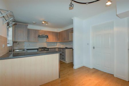 3 bedroom end of terrace house to rent - Photo 5