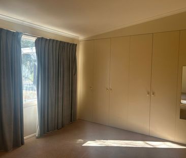 Four Bedroom House - Photo 5