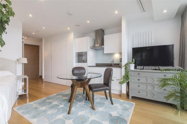 Studio to rent - Photo 1