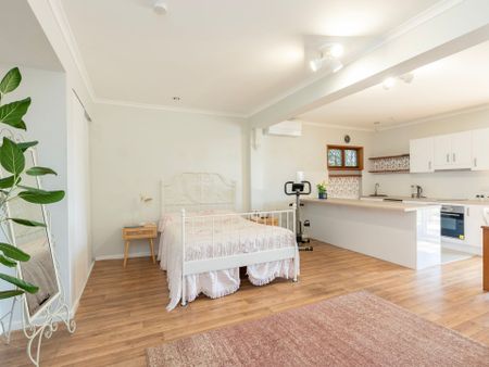 Self-Contained Studio with Utilities Included - Photo 4