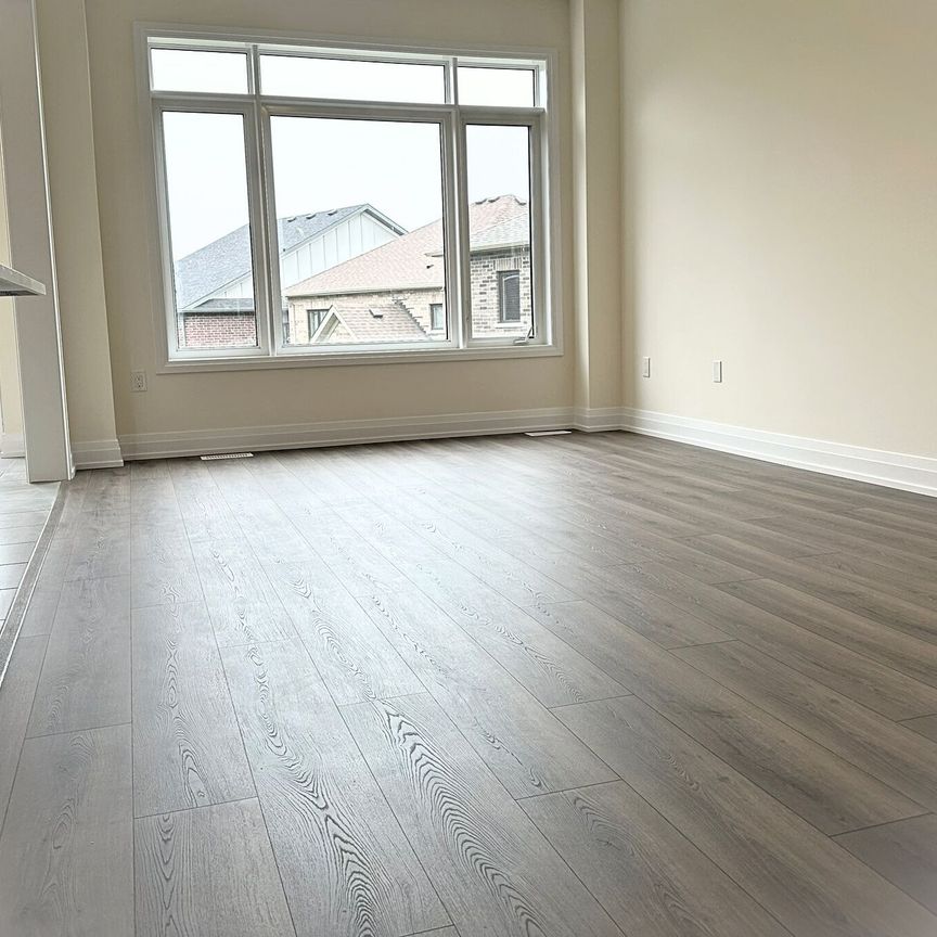 For Lease - 54 Bearberry Road, Springwater, Ontario - Photo 1