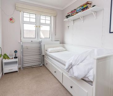 2 bedroom property to rent - Photo 4