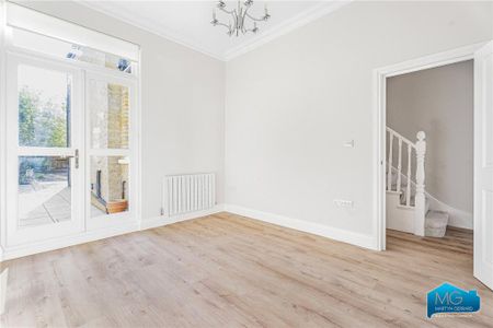 4 bedroom terraced house to rent - Photo 4