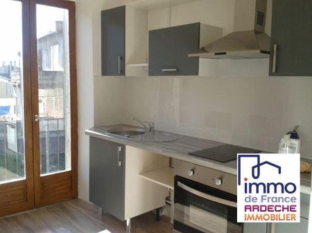 Location Appartement 3 pièces 66m² PRIVAS 07000 - Photo 3