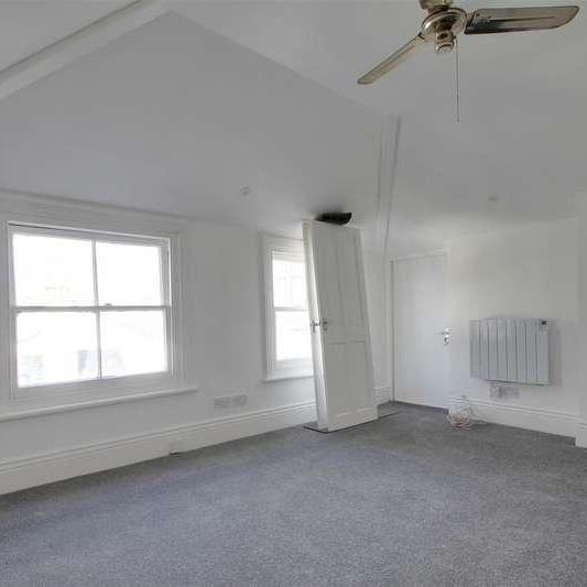 Claydon Court, Marine Parade, Worthing, BN11 - Photo 1