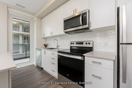 For Lease - 3220 William Coltson Avenue Unit# 614, Oakville, Ontario - Photo 3