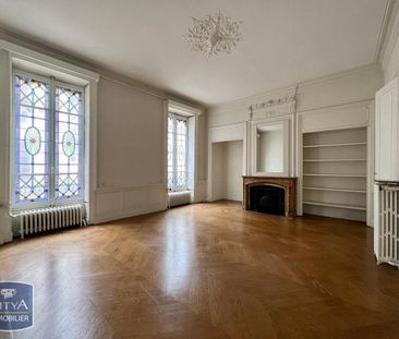 Location Appartement 7 pièces 226m² LYON 2ème - Photo 3