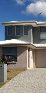 IMMACULATE STYLISH DUPLEX IN BUNDAMBA - Photo 4