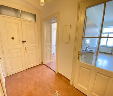 Attraktive 2,5-Zimmer Altbauwohnung mit Lift - Foto 5