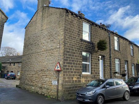 2 bedroom end of terrace house to rent - Photo 2