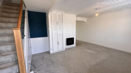 2 bedroom terraced house to rent - Photo 2