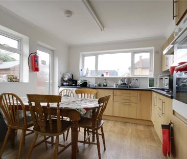 1 bedroom in a house share to rent - Photo 6