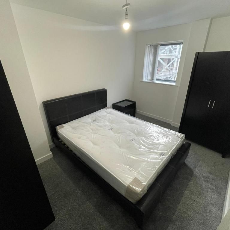 2 bedroom flat to rent - Photo 1