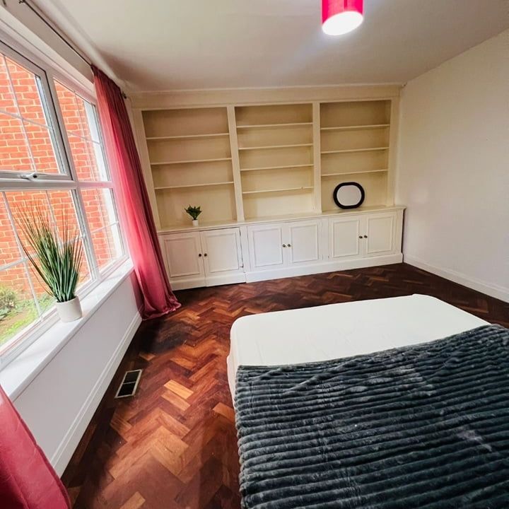 Room in a Shared House, Stunning Double Room In Wimbledon, SW19 - Photo 1