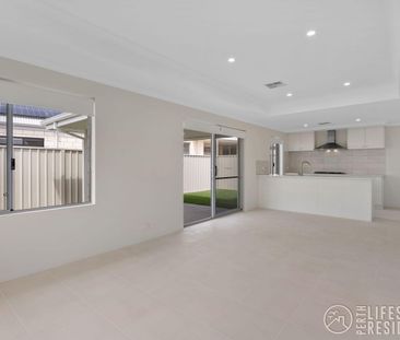 BRAND NEW LUXURY LIVING - Photo 2