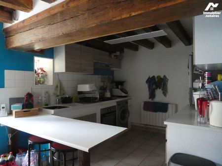 Longère rénovée élevée sur deux niveaux , mitoyenne d'un côté, comprenant de plain-pied : Pi... - Photo 4