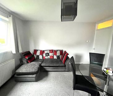 8 Wingate Road, AB24 2SR, Aberdeen - Photo 3