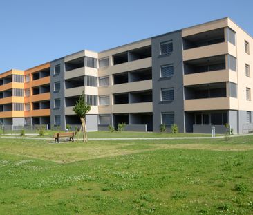 Proche de l'accès autoroutier - Photo 3